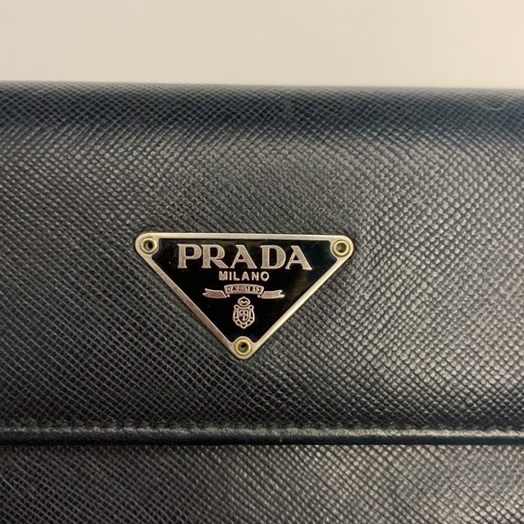 Prada Wallet - Picture 3 of 13